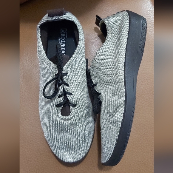 Arcopedico Titanium lace-up shoes - Picture 1 of 8